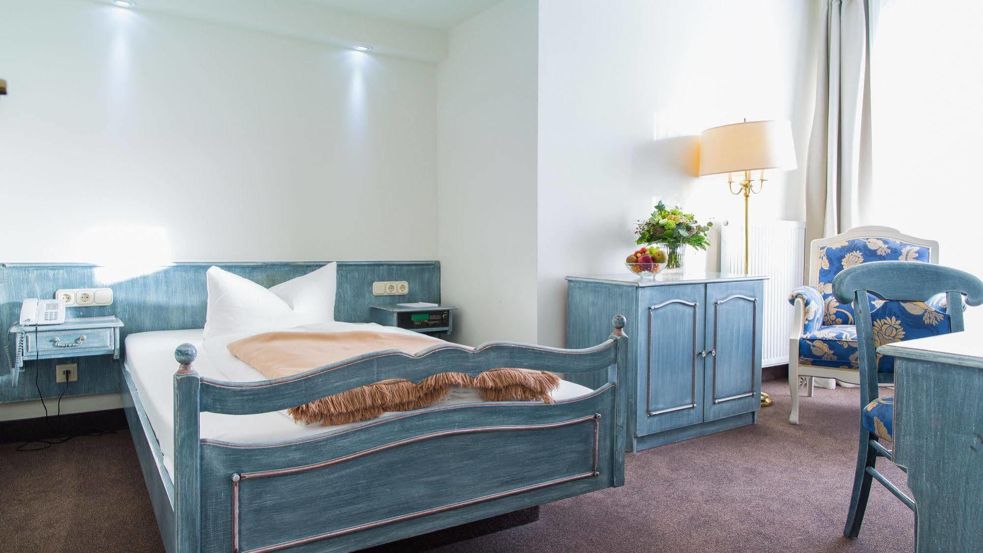 Hotel Holsteiner Hof - Timmendorfer Strand Zewnętrze zdjęcie